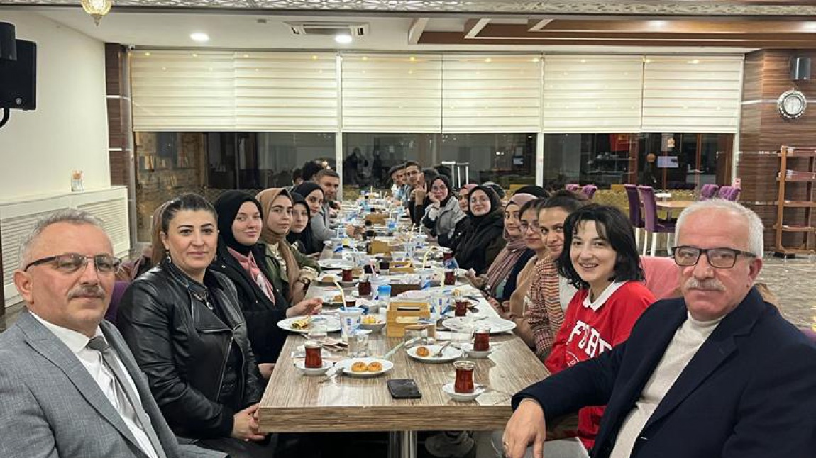 Yarıyıl Kamp Akşam Yemeğimiz Belediyemizden