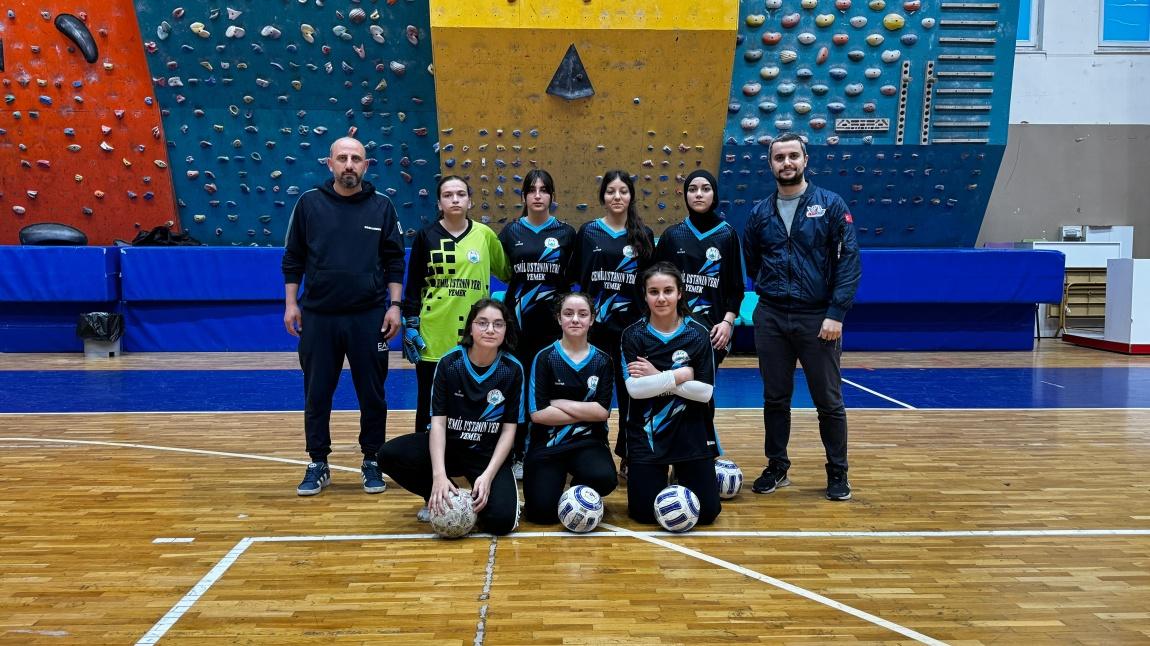 Genç Kızlar (B) Futsal İl İkinciliği 